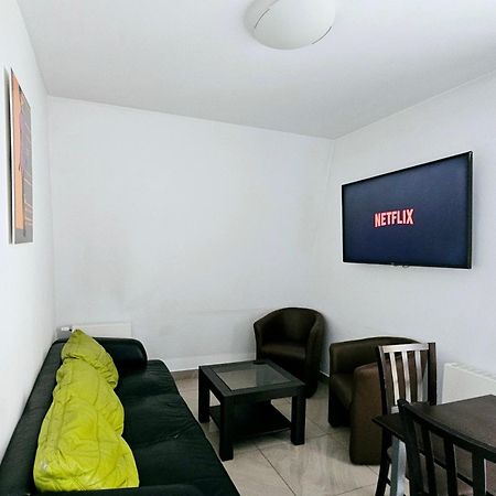 Apartament Quiet Apartment Krakow Ngoại thất bức ảnh