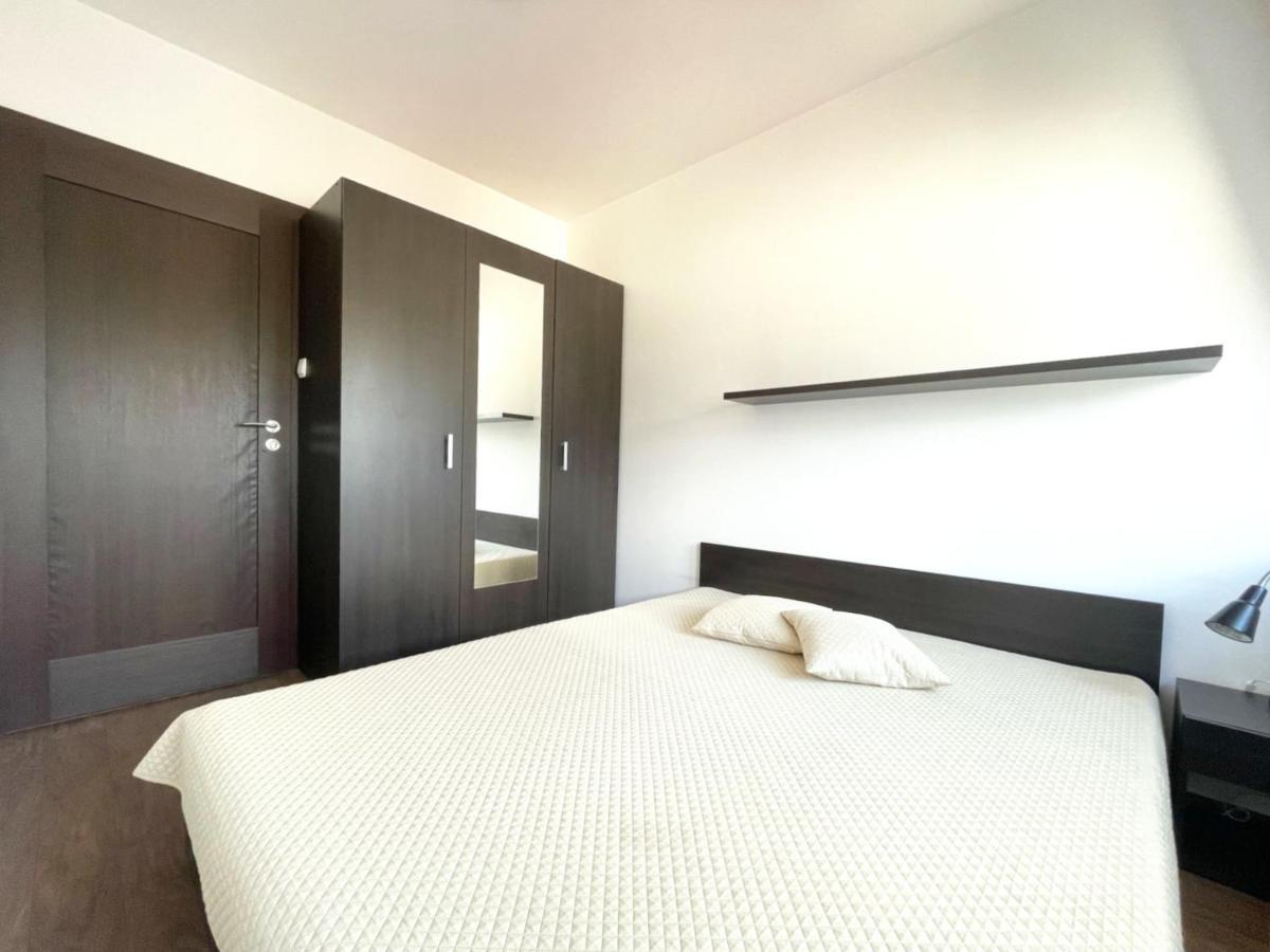 Apartament Quiet Apartment Krakow Ngoại thất bức ảnh